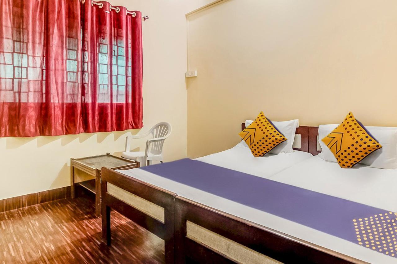 Hotel O New Ushakal Lodging & Boarding Nirmal  Екстериор снимка