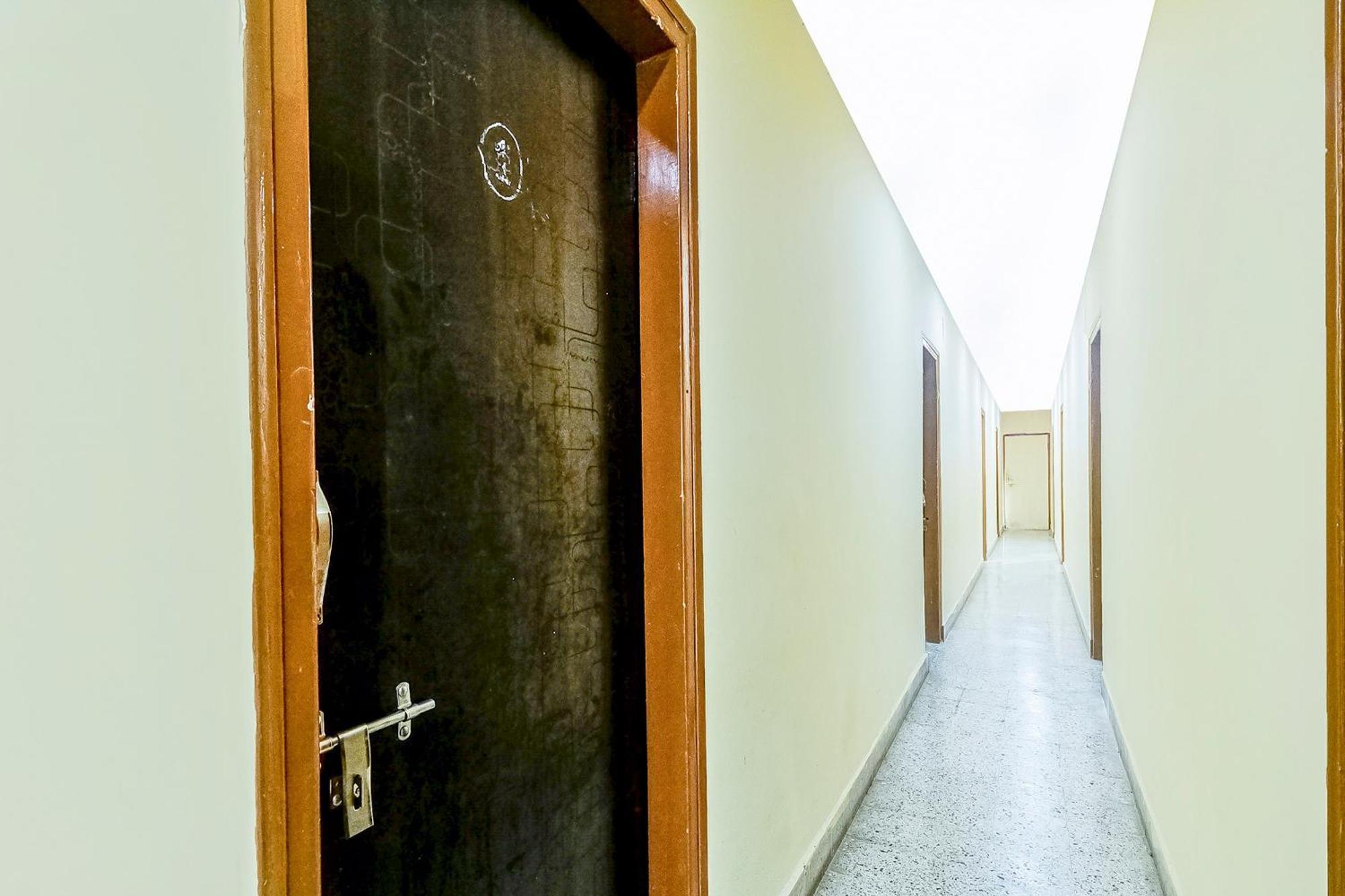 Hotel O New Ushakal Lodging & Boarding Nirmal  Екстериор снимка
