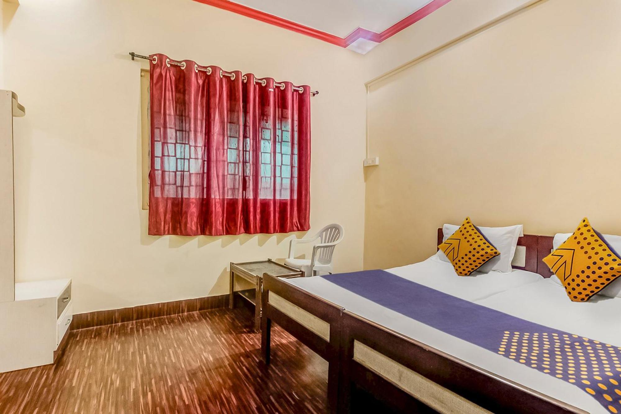 Hotel O New Ushakal Lodging & Boarding Nirmal  Екстериор снимка